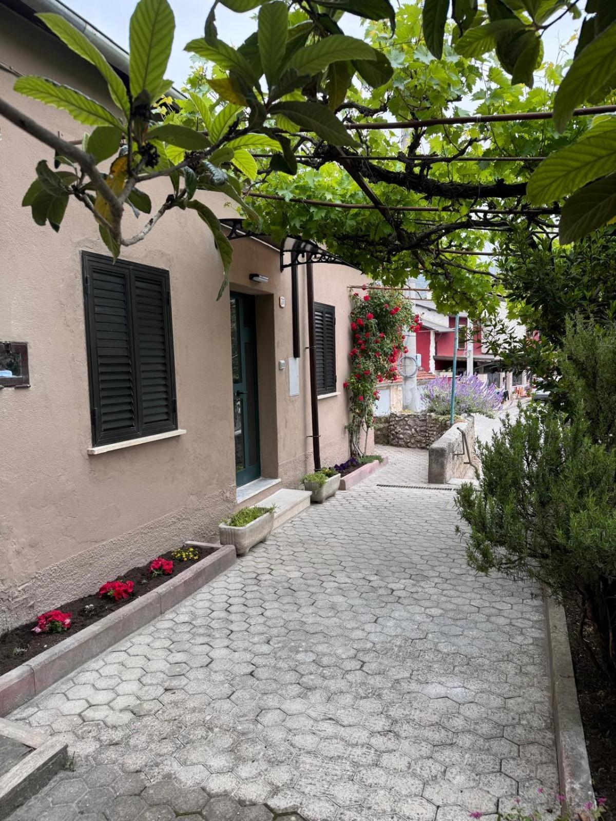 Vila Il Pergolato Aielli Exteriér fotografie